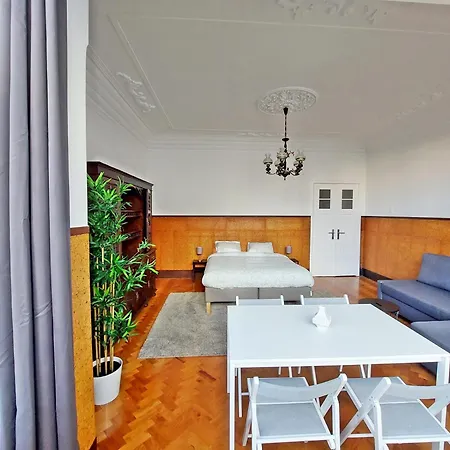 Don Alvares * Лісабон