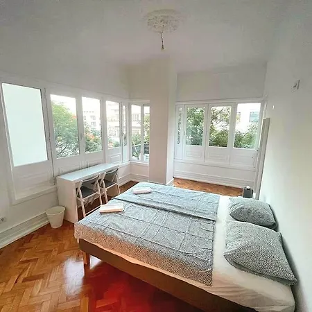 Don Alvares * Lisboa